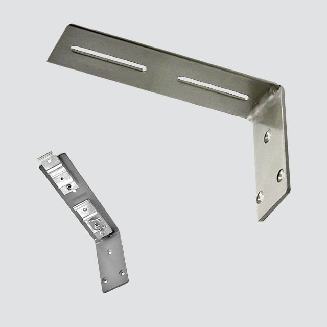 Double traverse rod wall bracket