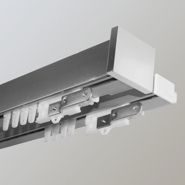 Modern double traverse tracks